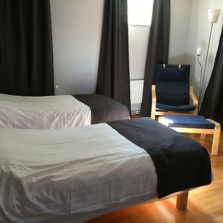Hotell Haessloe 韦斯特罗斯 外观 照片